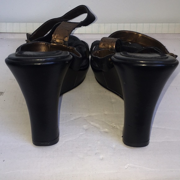 NINE WEST WEDGE HEELS WITH BRONZE STUDS - Picture 6 of 8